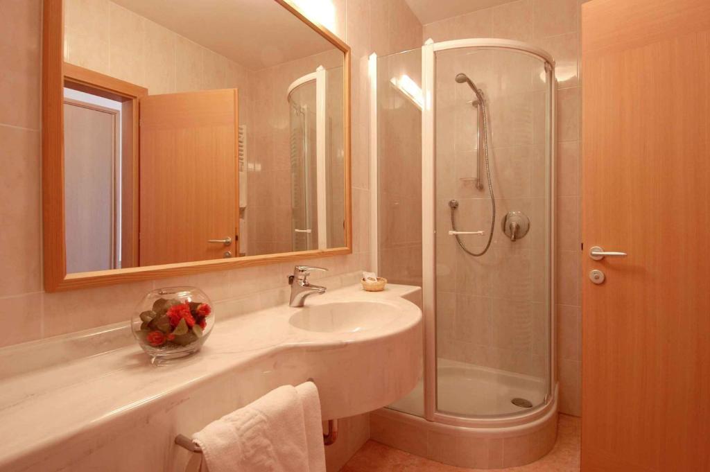 Hotel Foerstlerhof Postal / Burgstall Ruang foto