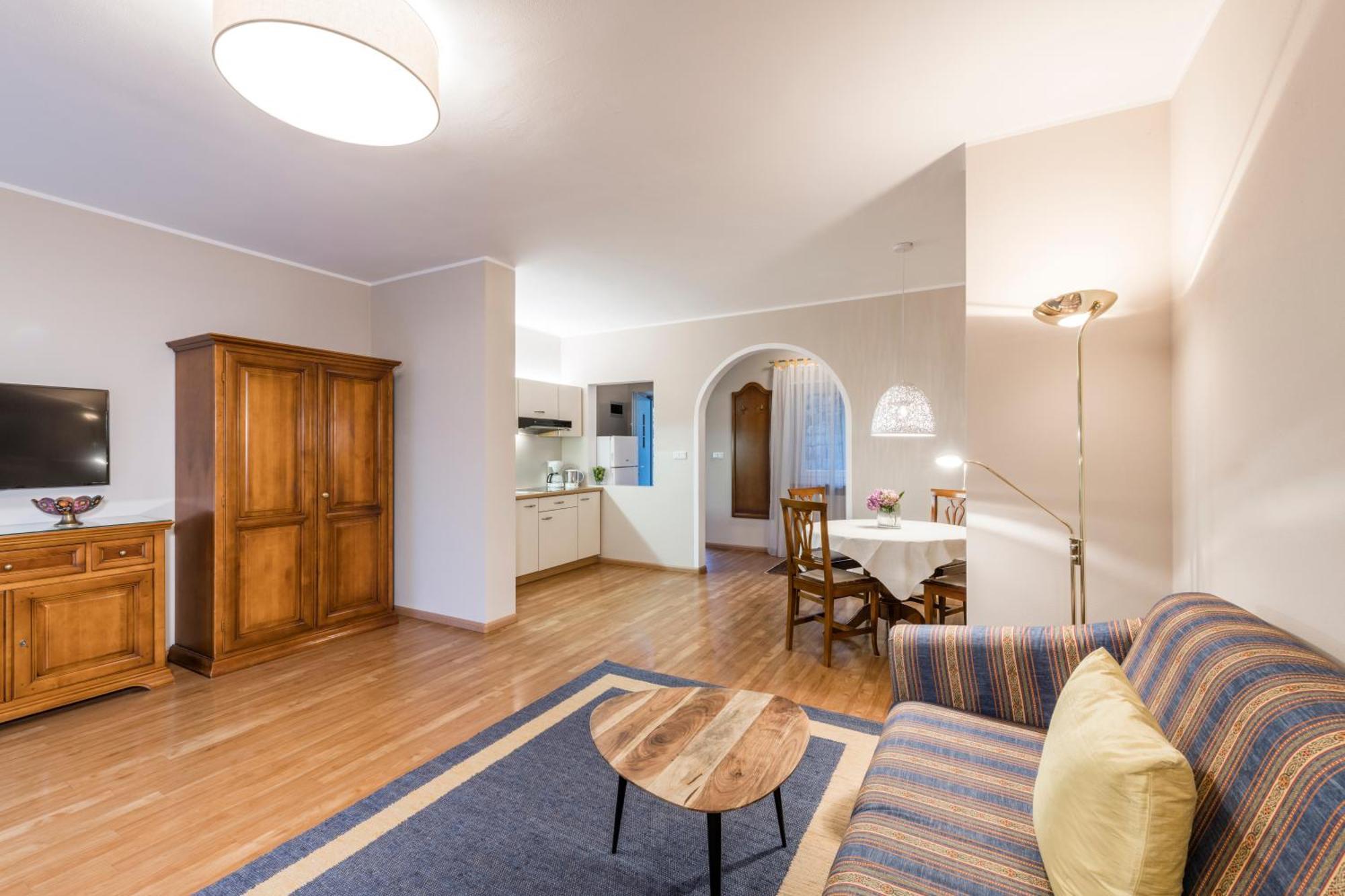 Hotel Foerstlerhof Postal / Burgstall Bagian luar foto