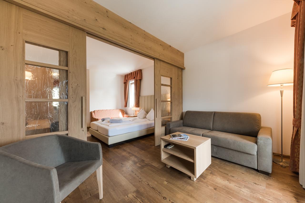Hotel Foerstlerhof Postal / Burgstall Bagian luar foto