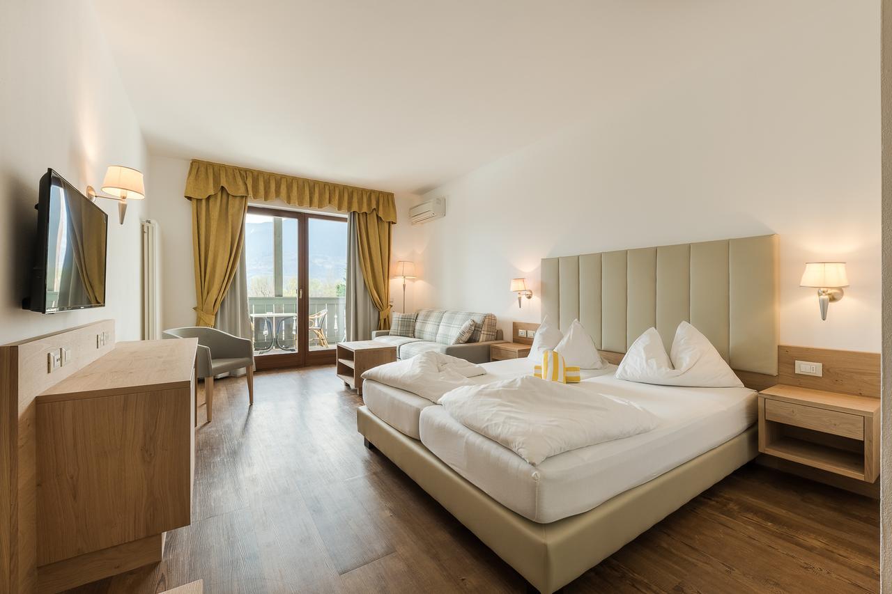 Hotel Foerstlerhof Postal / Burgstall Bagian luar foto